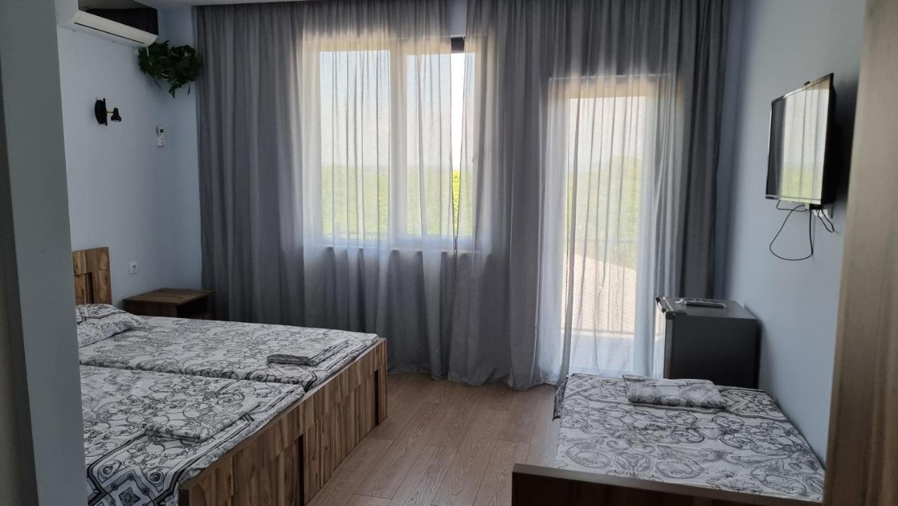 French Hotel Kobuleti Esterno foto