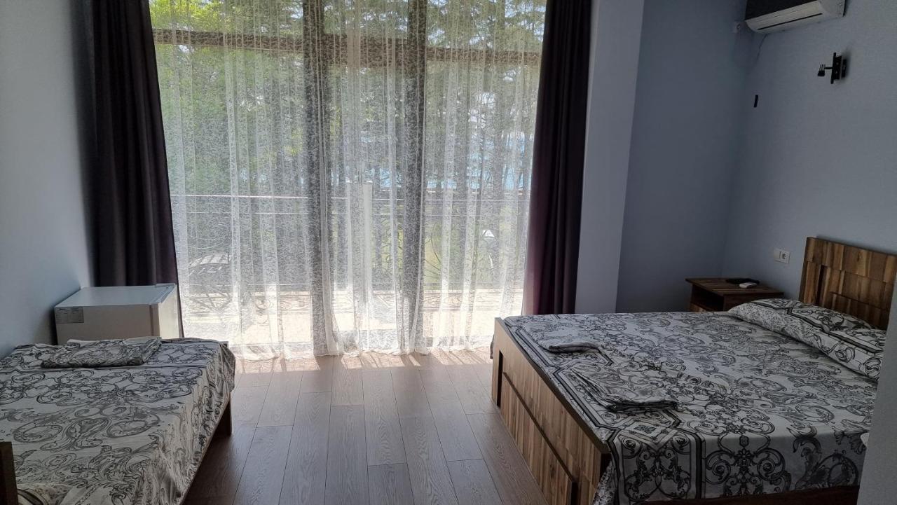 French Hotel Kobuleti Esterno foto