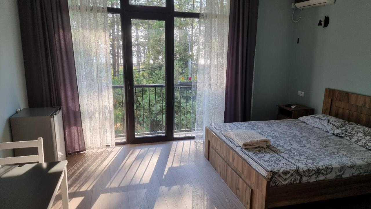 French Hotel Kobuleti Esterno foto