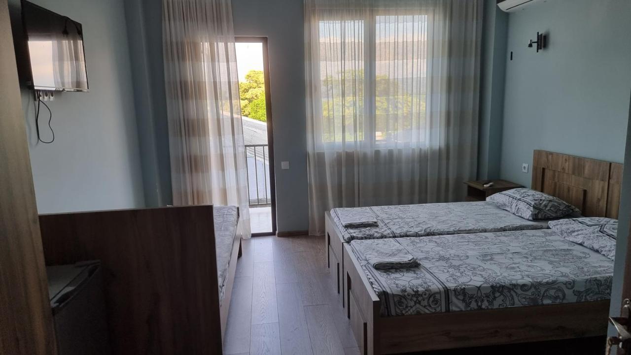 French Hotel Kobuleti Esterno foto