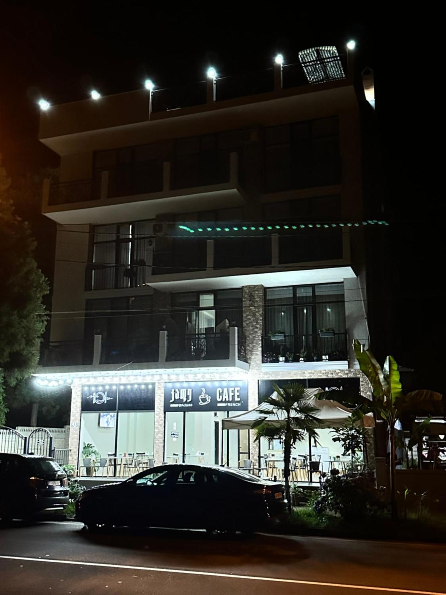 French Hotel Kobuleti Esterno foto